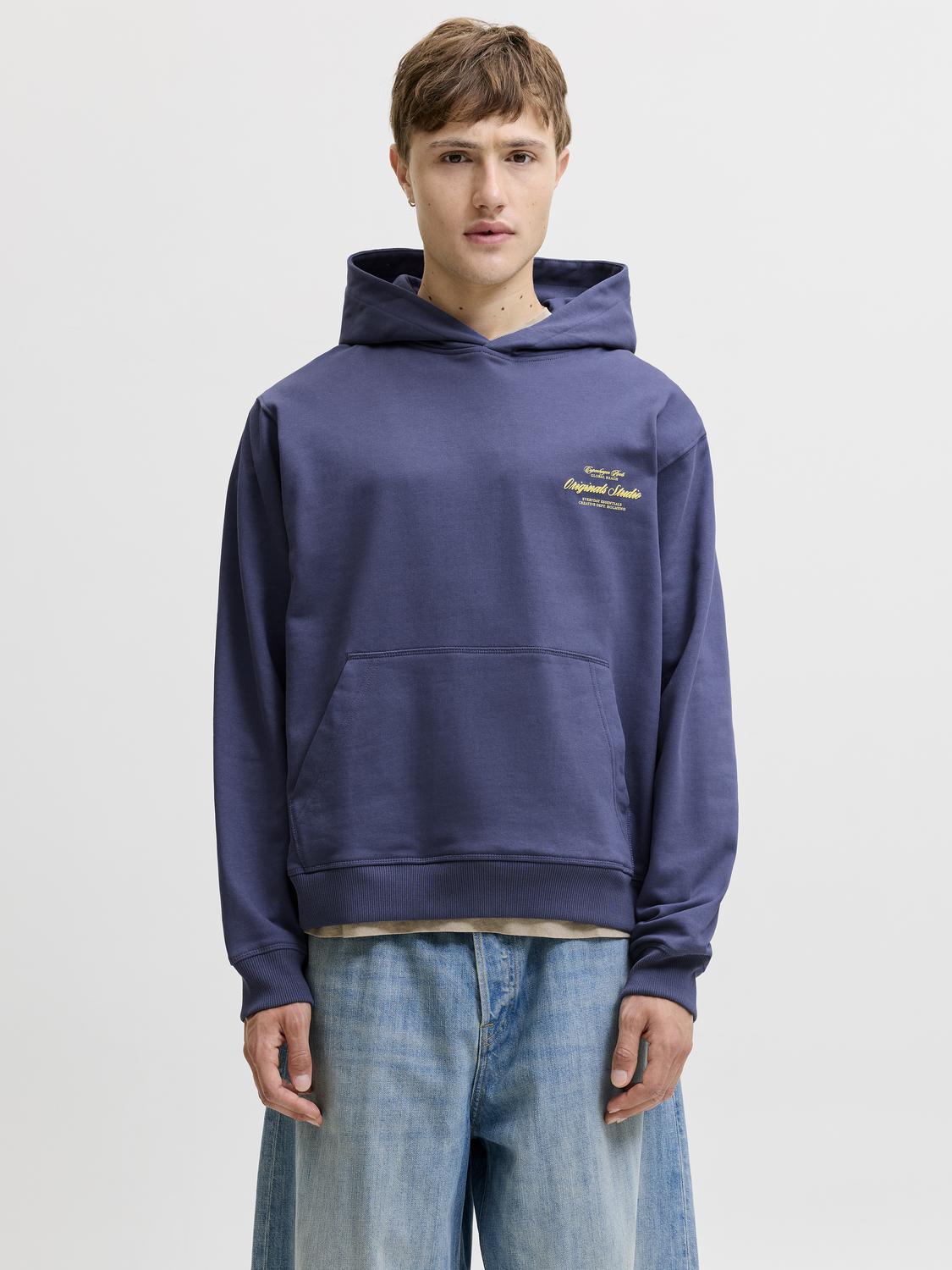 model_shot-front